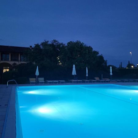 شقة Dolce Blu Sirmione ريفولتيلا المظهر الخارجي الصورة